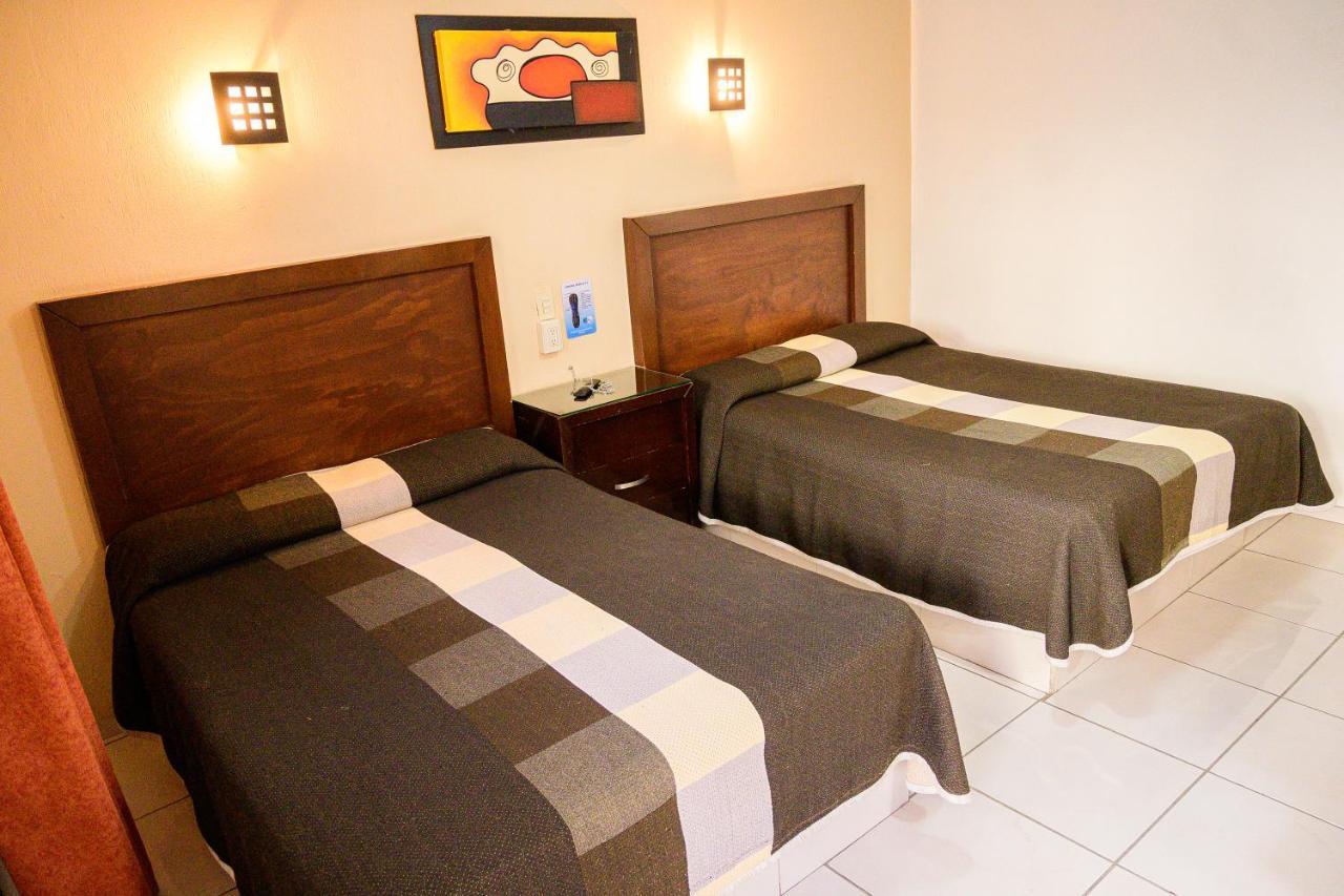 Hotel Acuario En Ocotlan 외부 사진