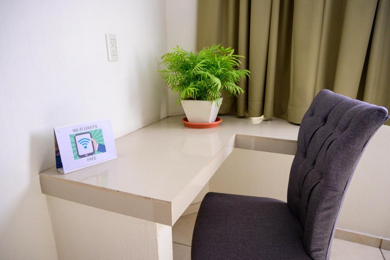 Hotel Acuario En Ocotlan 외부 사진