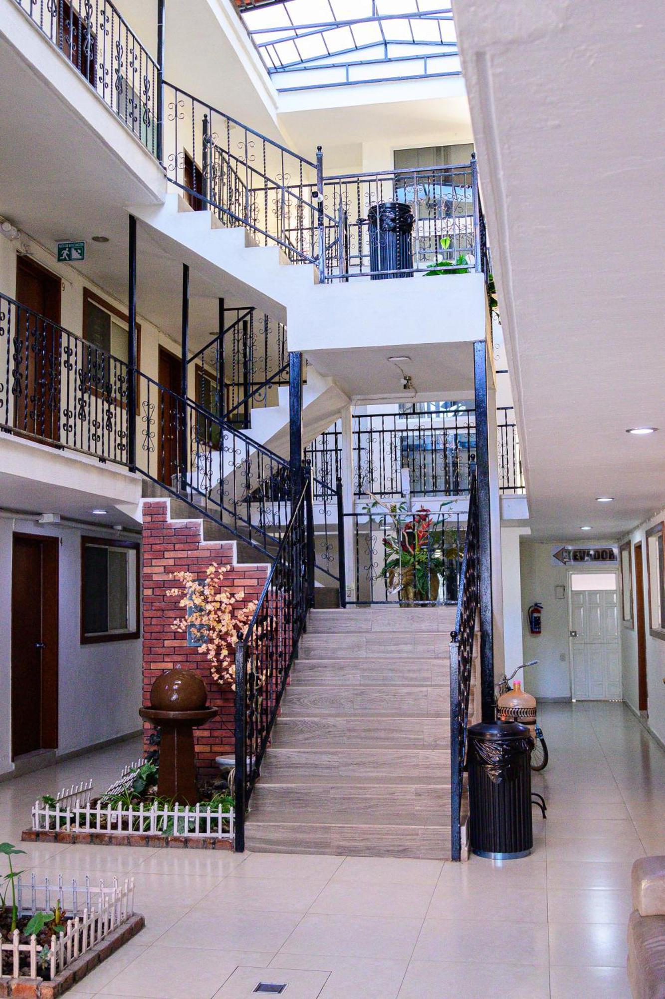 Hotel Acuario En Ocotlan 외부 사진